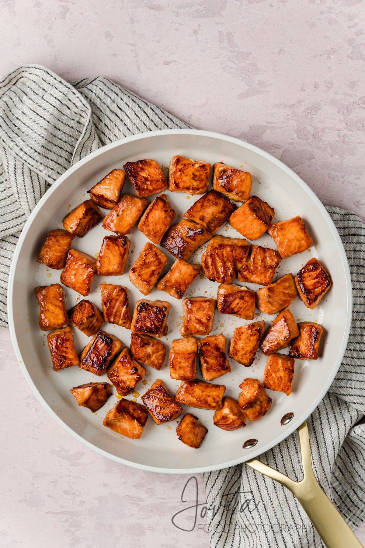 Bang Bang Salmon Bites