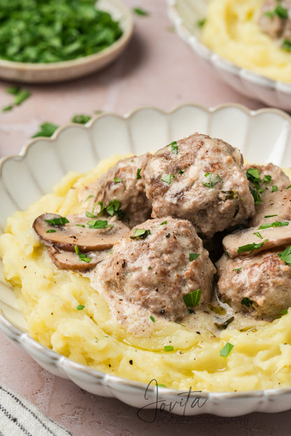 Beef Stroganoff Meatballs