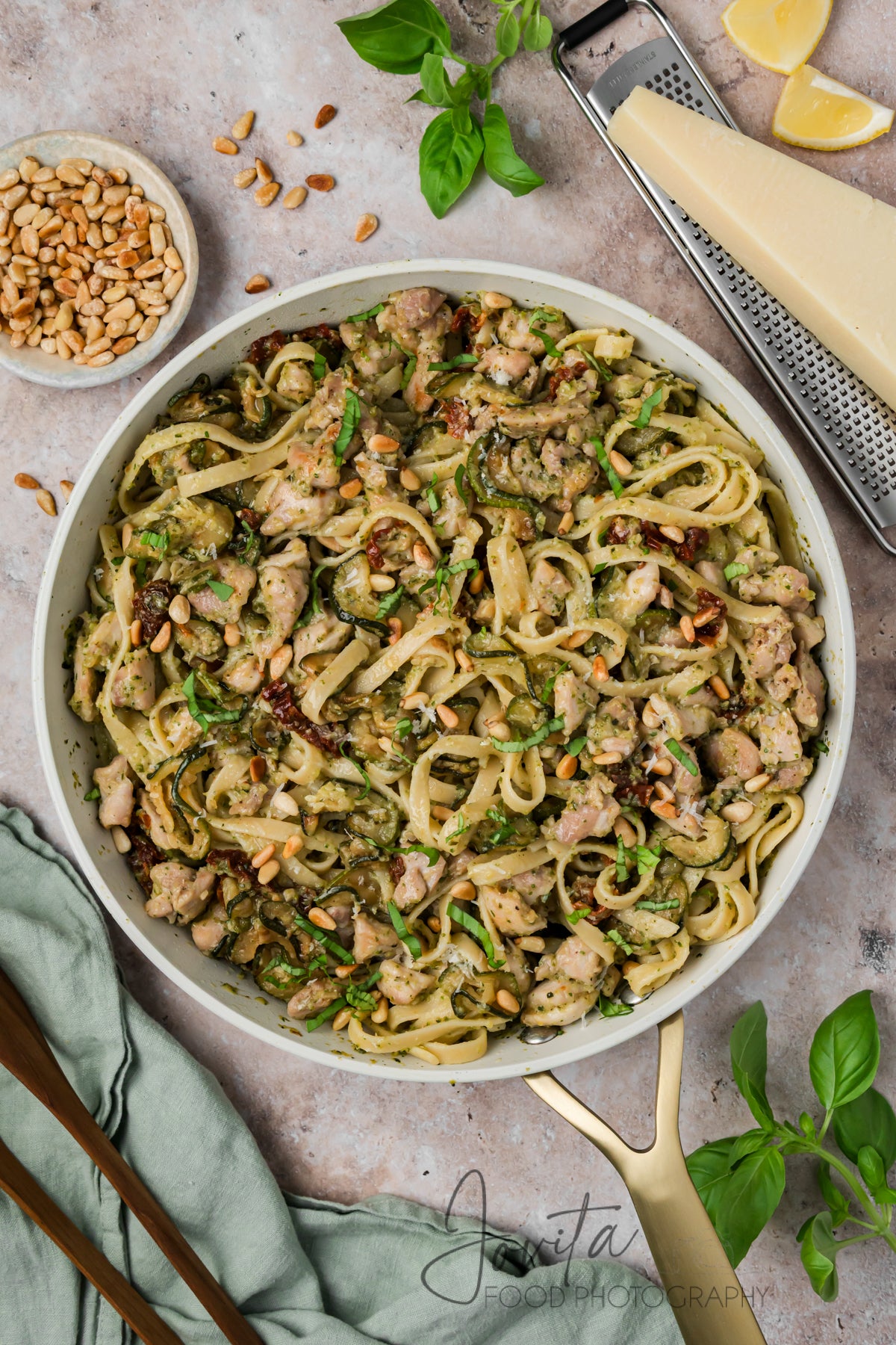 Chicken and Zucchini Pasta
