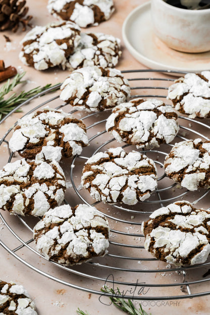 Molasses Crinkle Cookies