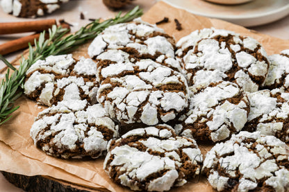 Molasses Crinkle Cookies