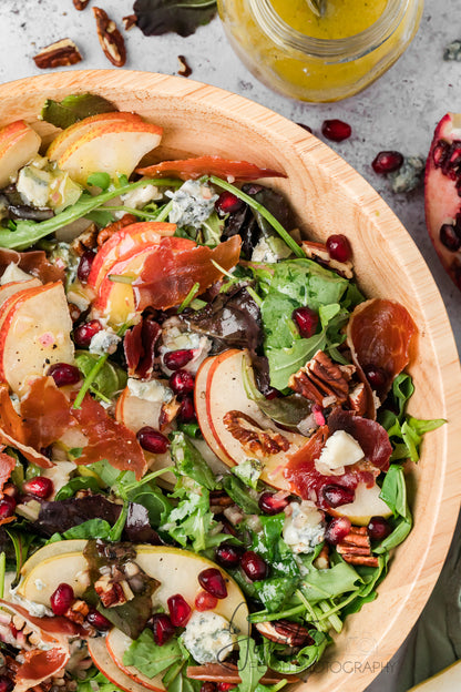 Pear and Gorgonzola Salad with Crispy Prosciutto