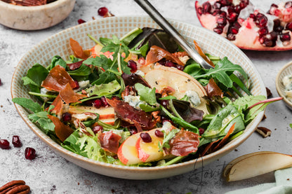 Pear and Gorgonzola Salad with Crispy Prosciutto