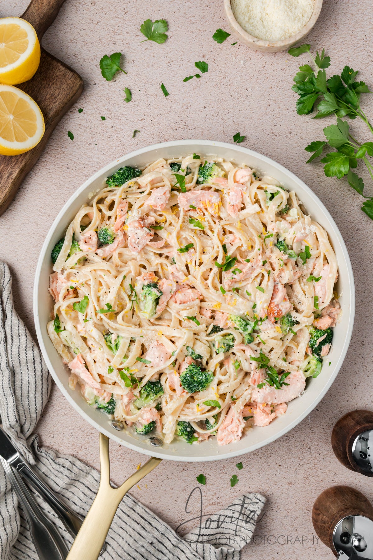 Creamy Salmon Alfredo Pasta