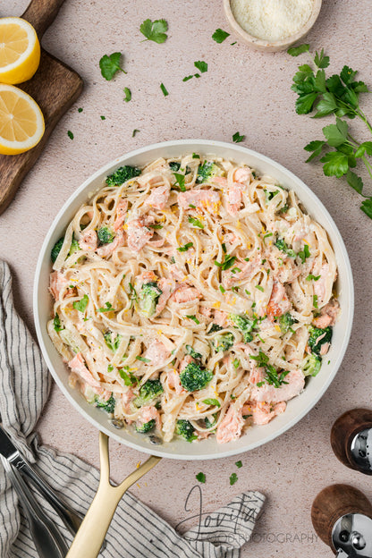 Creamy Salmon Alfredo Pasta
