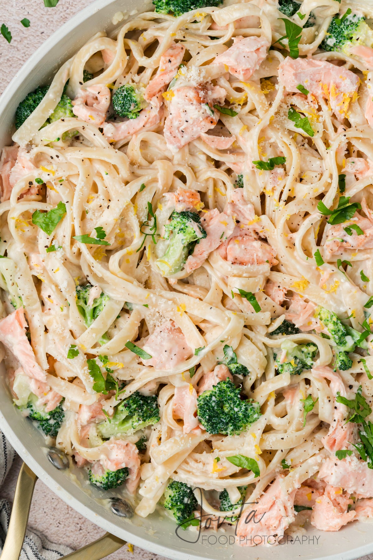 Creamy Salmon Alfredo Pasta