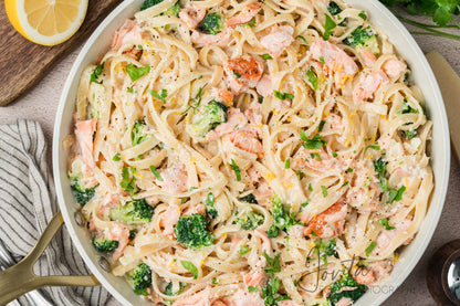 Creamy Salmon Alfredo Pasta