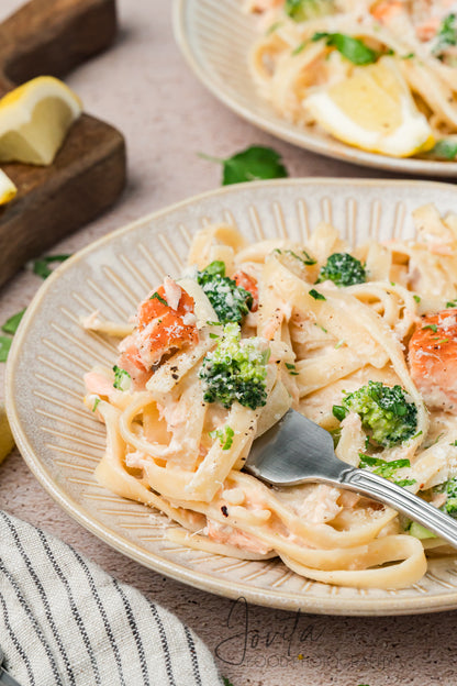 Creamy Salmon Alfredo Pasta