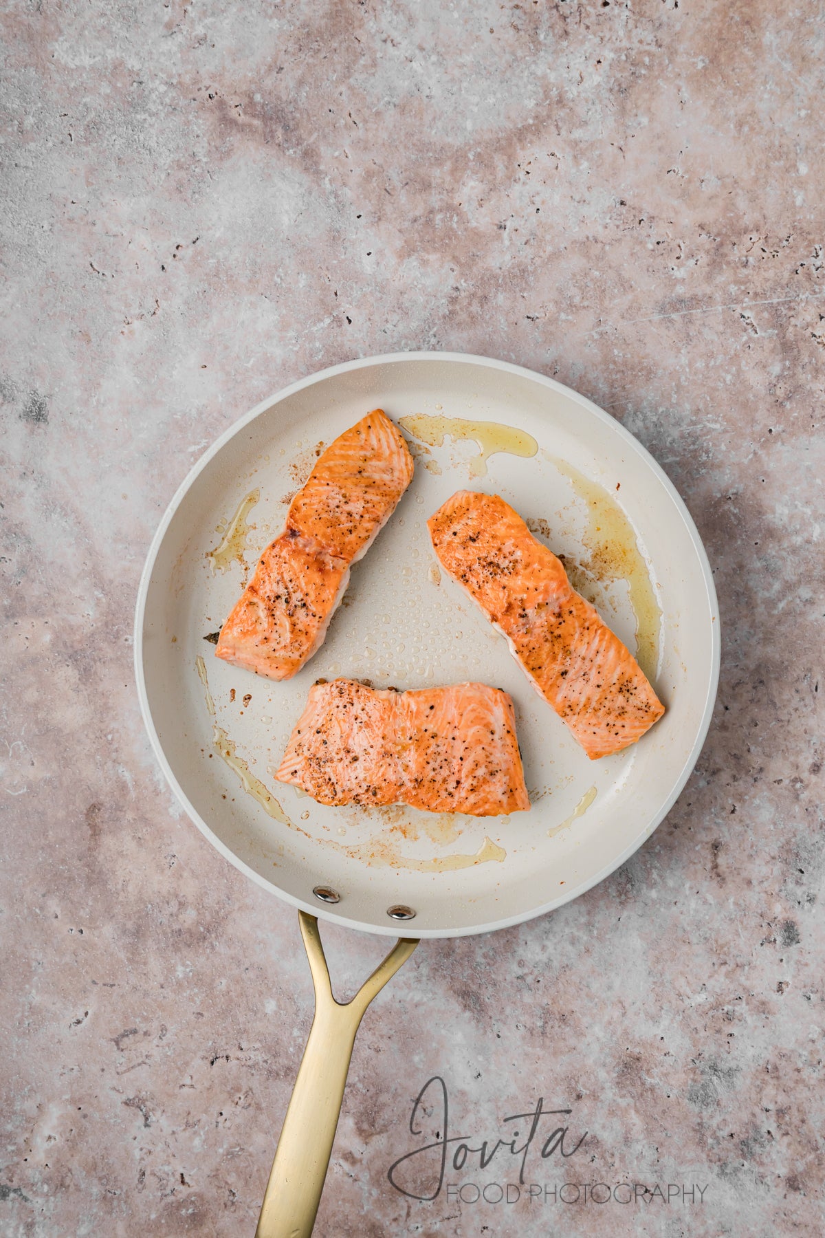 Salmon Pesto Pasta