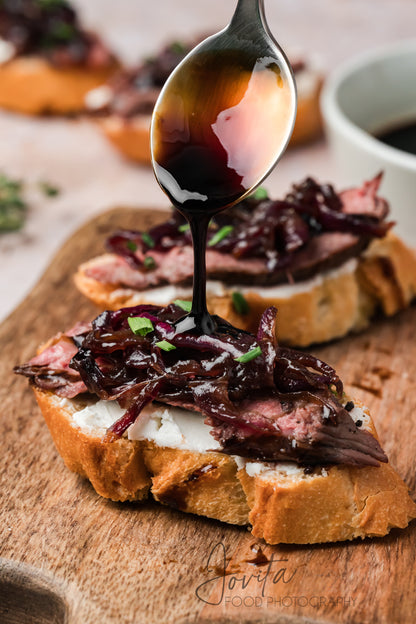 Steak Crostini with Goat Cheese & Caramelized Onions